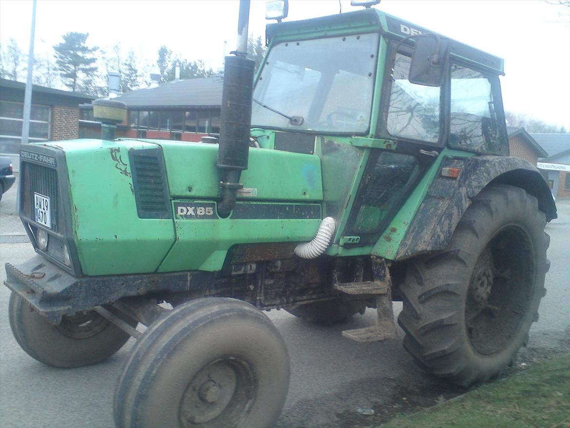 Deutz-Fahr DX 85 billede 2