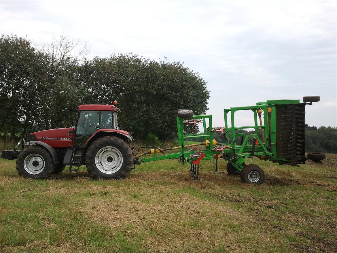 Case IH MX 110  - MX med den maskine den nok køre mest med. Kvik-up Harve med en arbejdsbrede på 4.80  billede 9