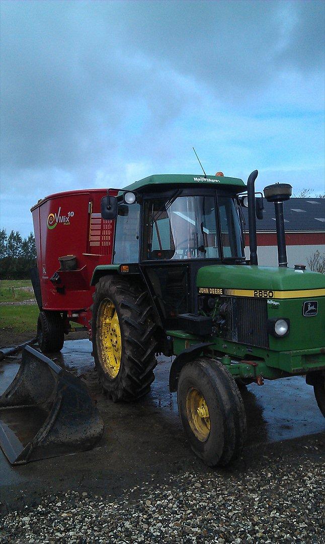 John Deere 2850 billede 3