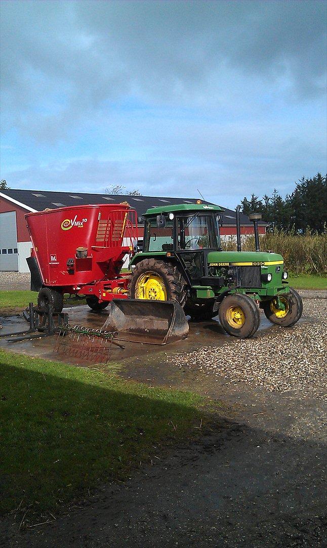 John Deere 2850 billede 5