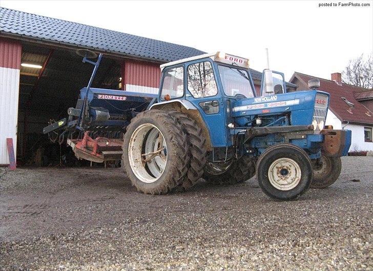 Ford 5000 - Bare rolig, den kan godt....i første lav....men den KAN! billede 5