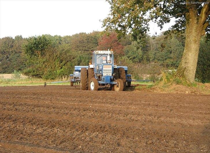 Ford 5000 - I gamle dage, gik det deruda med 3,5 meter nordsten bag på. billede 6