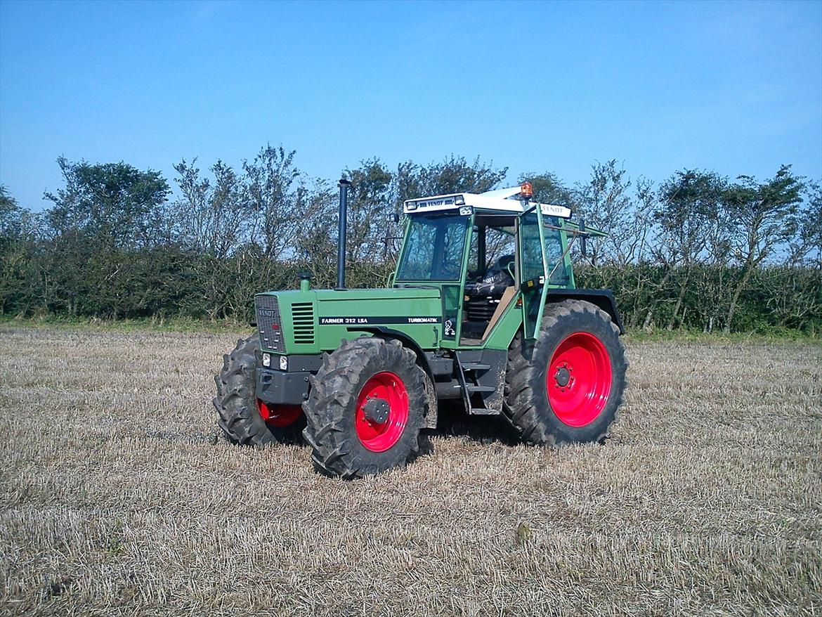 Fendt 312 Farmer - Så den måtte nøjes med at kigge på.. :D billede 17