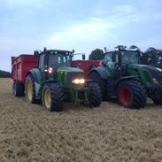 John Deere 6920