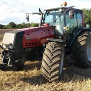 Valtra 8350