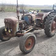 Fordson dexta