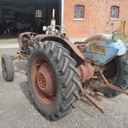 Fordson dexta