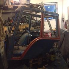 Ford 8700