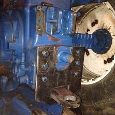 Ford 8700