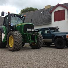 John Deere 6920