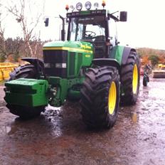 John Deere 7810