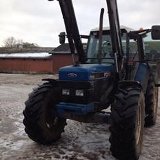 Ford Ford New  Holland 8240