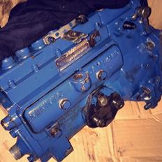 Ford TW 10
