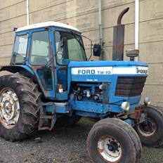 Ford TW 10