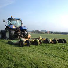 New Holland T6080