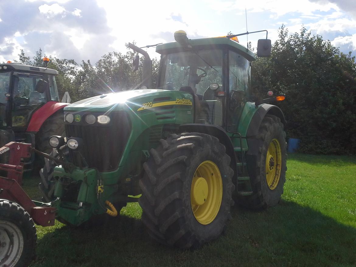 John Deere 7920 billede 2