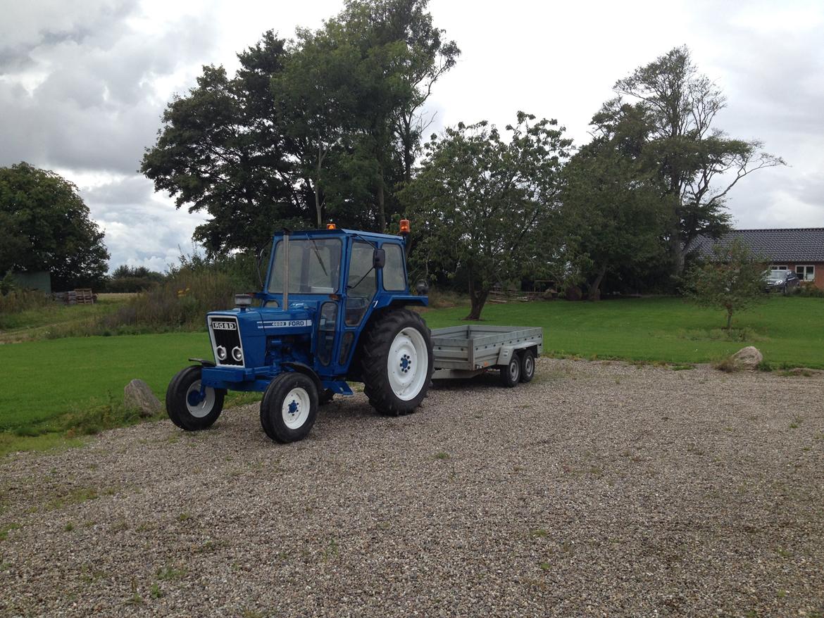 Ford 4600 (SOLGT) - Skulle ud med en lerduemaskine  billede 17