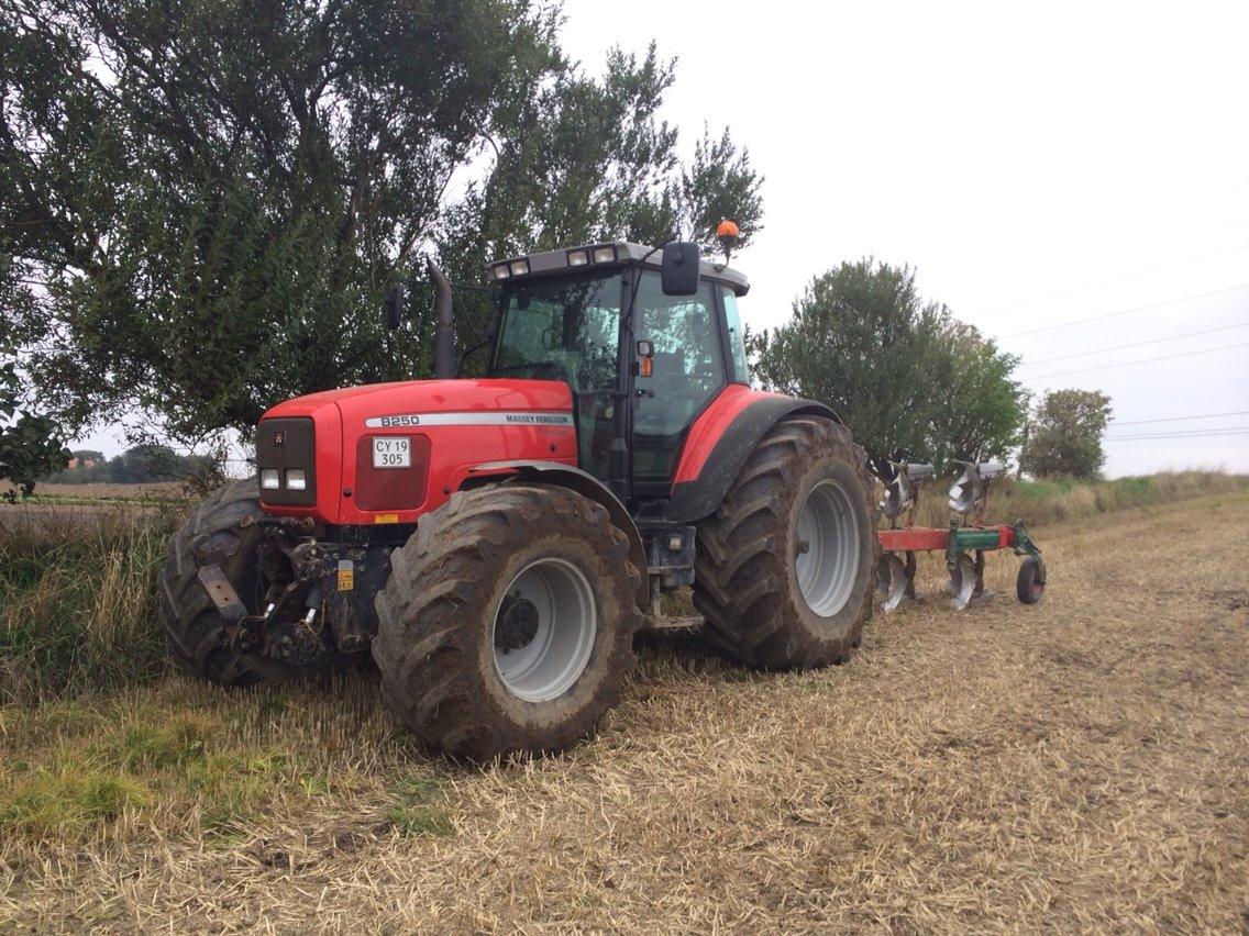 Massey Ferguson 8250 billede 13