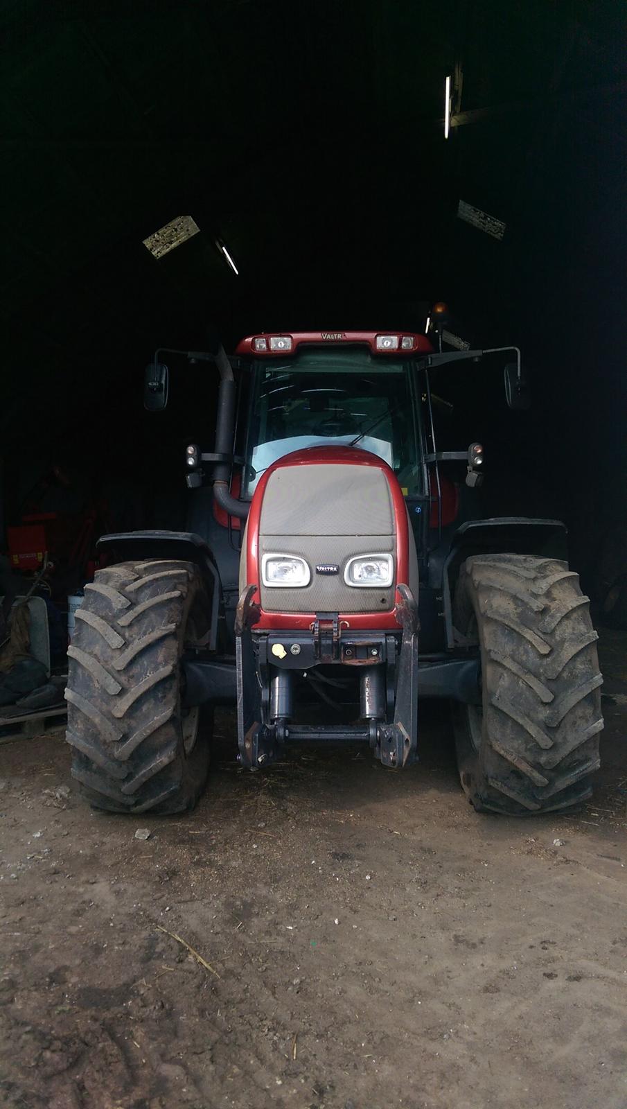 Valtra T150 billede 1