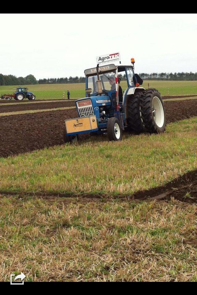 Ford 4000 billede 2