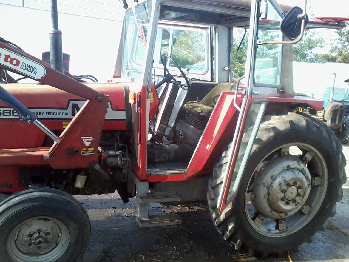 Massey Ferguson 565 billede 6