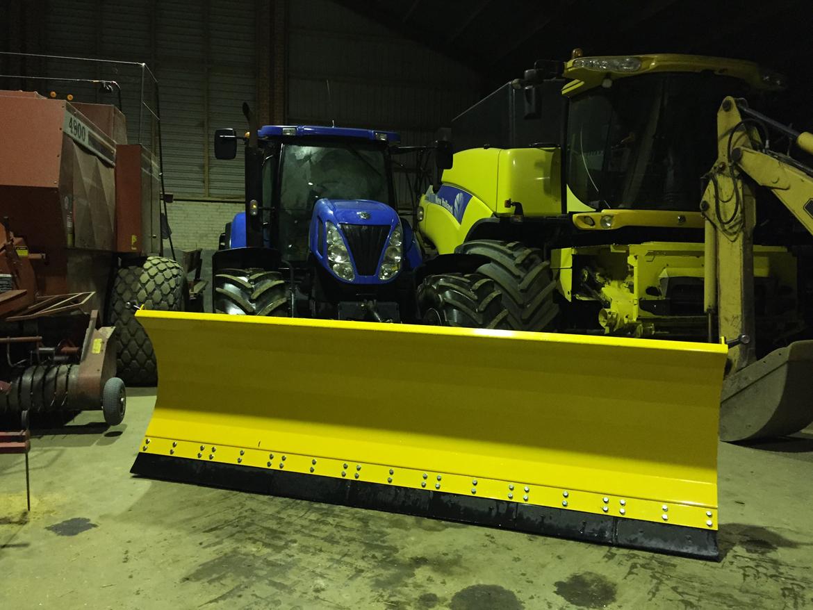 New Holland T7040 - klar til sne billede 1