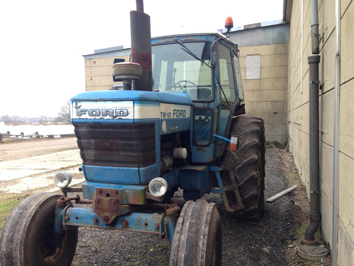 Ford TW 10 - Her skammede den sig de første 4 måneder i mit eje. billede 6