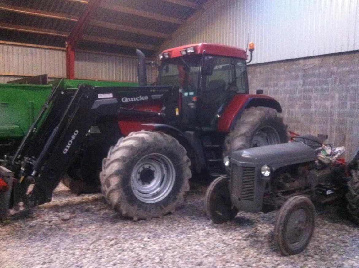 Case IH Mx 135 - Den lille grå er noget mindre men stadig sjov, at køre med. billede 7