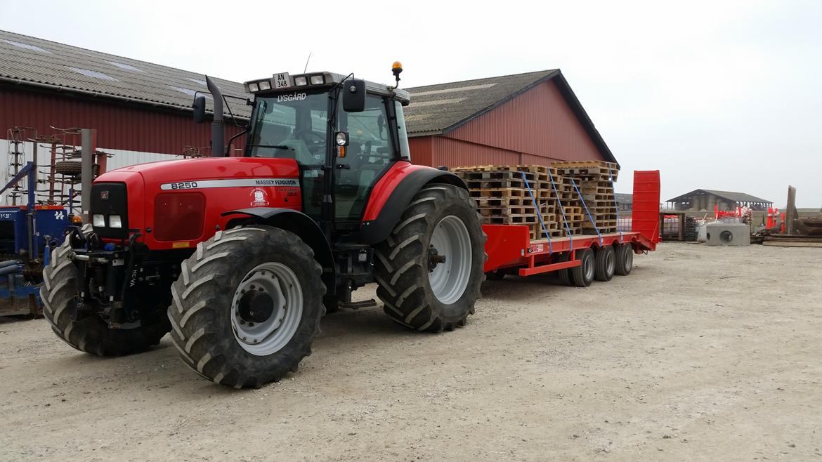 Massey Ferguson 8250 billede 18