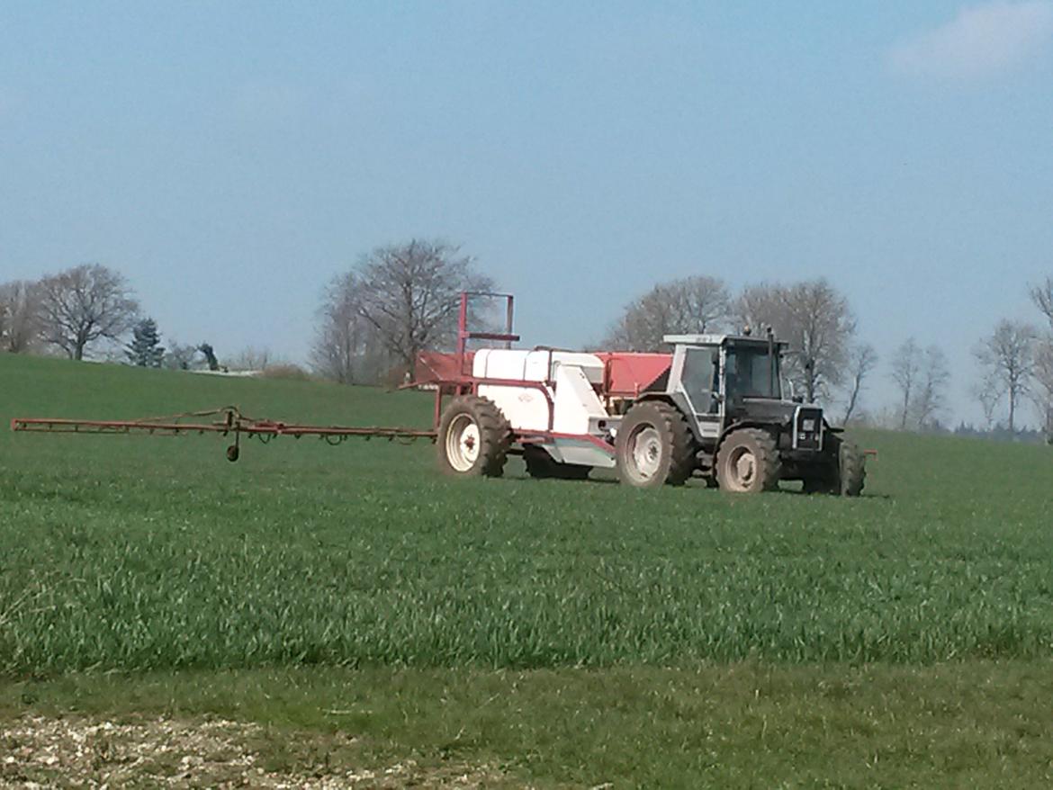 Massey Ferguson 3070 - 2015 - kører også DanGødning billede 10