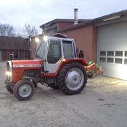 Massey Ferguson 675