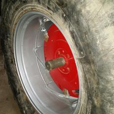 Massey Ferguson 1100