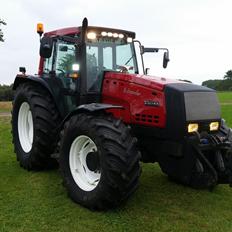Valtra 8950 Hi-Tech