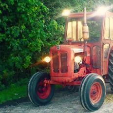 Volvo BM 400 Buster Ejer