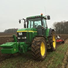 John Deere 7710