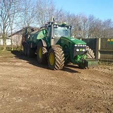 John Deere 8530