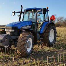 New Holland TM 165