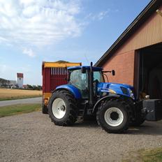 New Holland T7060 (Tidl. chauffør)