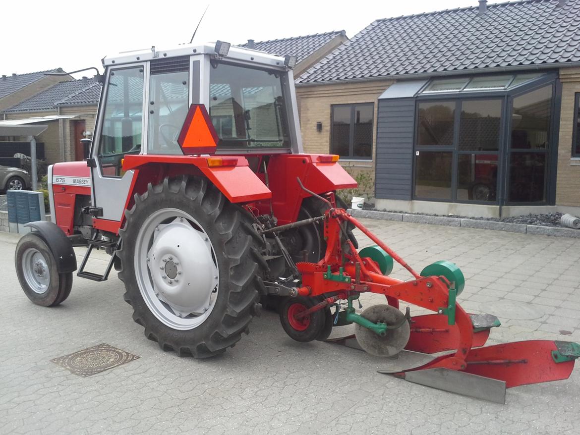 Massey Ferguson 675 billede 8