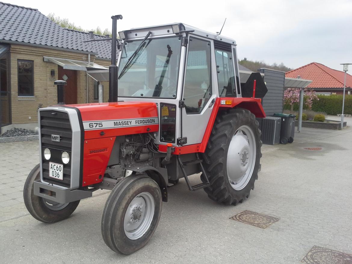 Massey Ferguson 675 billede 7