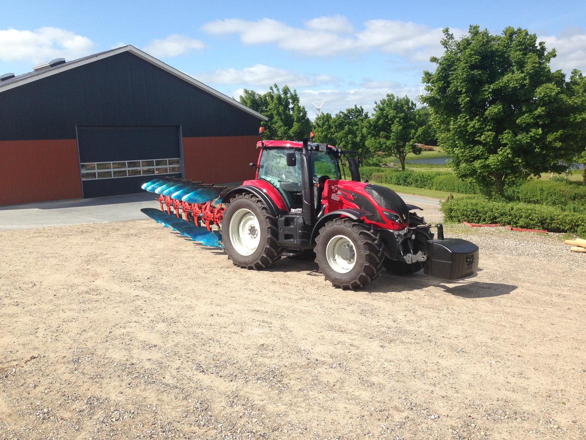 Valtra T174 Active - Liften kan tage 9,5 tons så en 6 furet Gregoire Besson er ingen problem billede 31