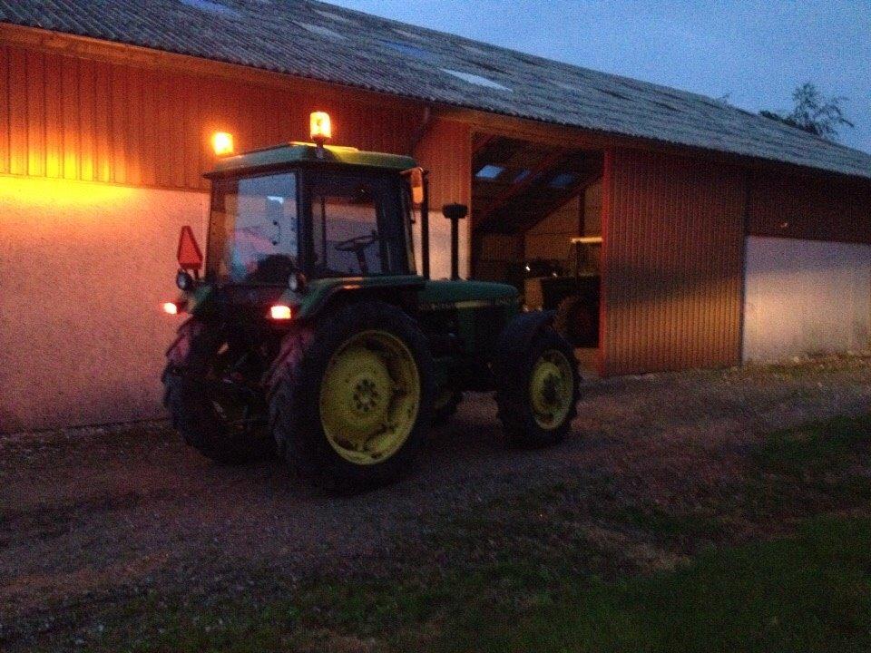 John Deere 2140 - Nyt lys skal der jo til :D  billede 8
