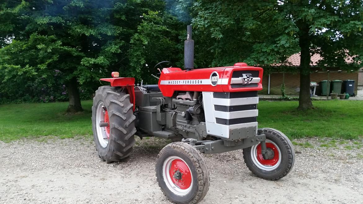 Massey Ferguson 1100 billede 5