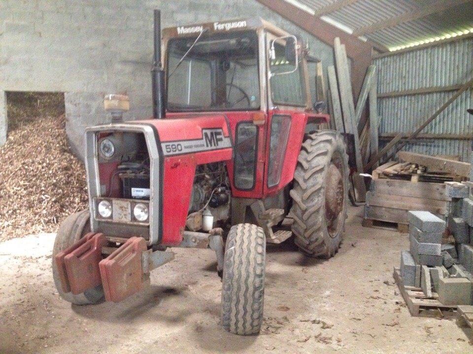 Massey Ferguson 590 billede 1