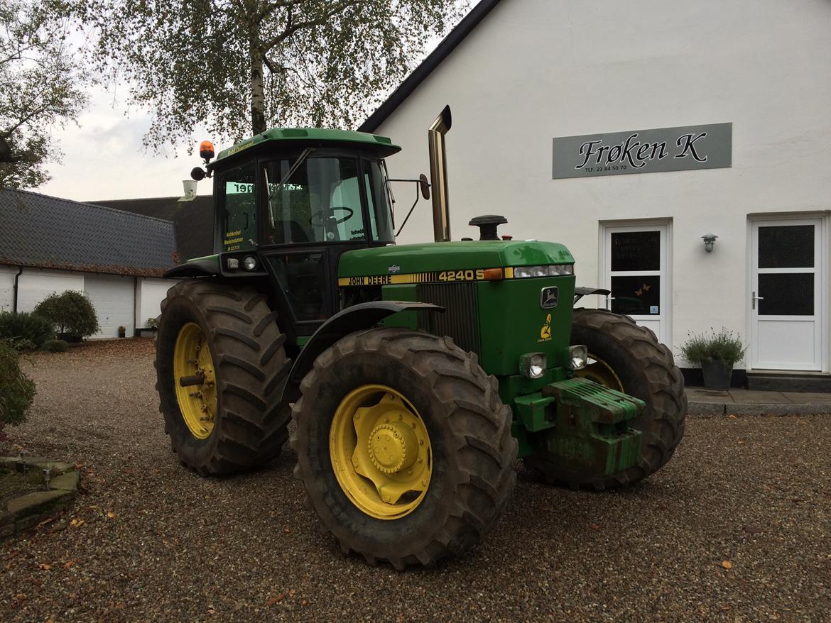 John Deere 4240S billede 1