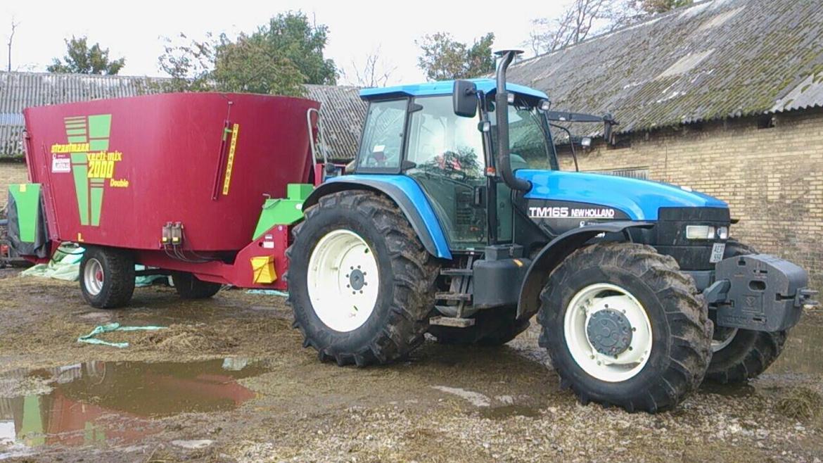 New Holland TM 165 billede 6