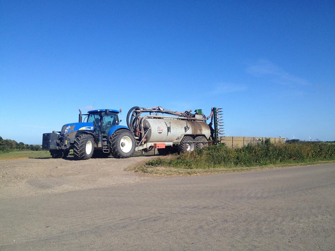 New Holland T7060 (Tidl. chauffør) billede 1