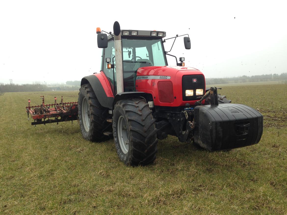 Massey Ferguson 8220 Xtra billede 3