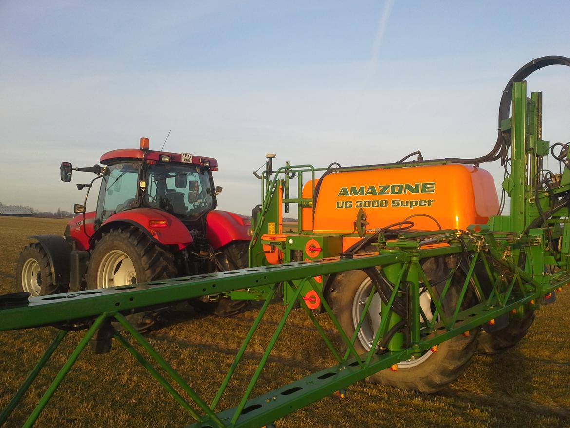 Case IH Maxxum MXU 135 Pro - Er kommet igang med den nye sprøjte. Glæder mig til at køre rigtig mange timer i løbet af året med dette træk ;O) billede 26