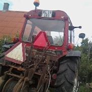 International Harvester 434